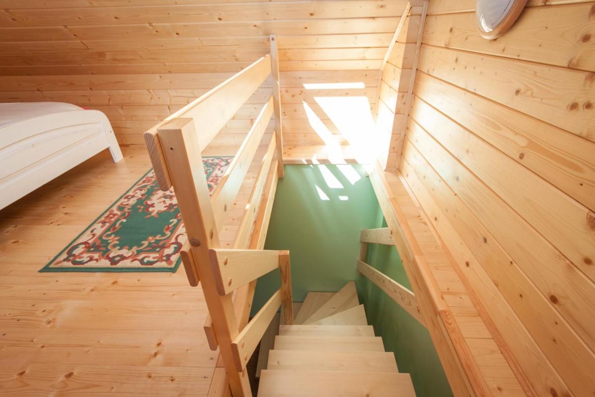 Alpejska Wioska Villa อิสเตบนา ห้อง รูปภาพ
