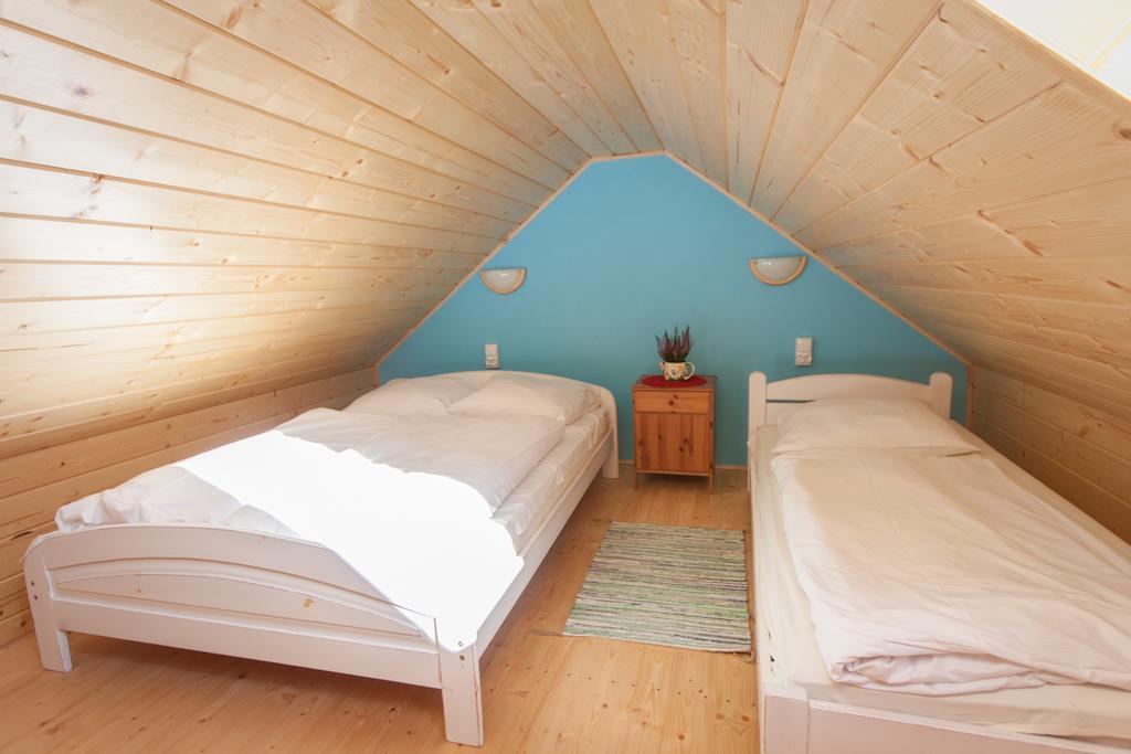 Alpejska Wioska Villa อิสเตบนา ภายนอก รูปภาพ