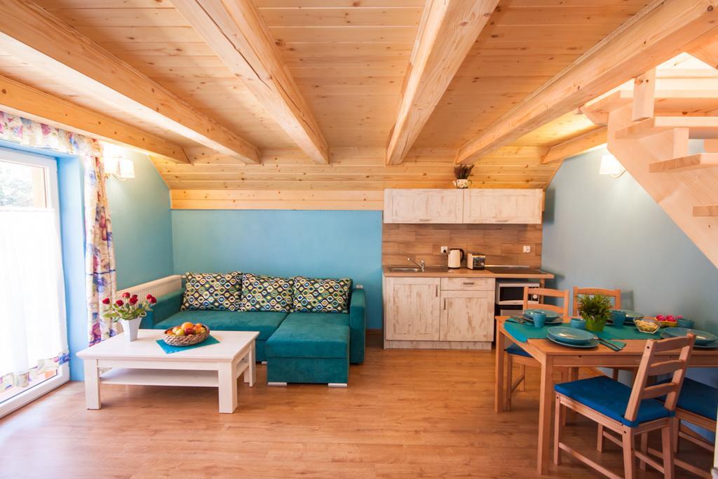 Alpejska Wioska Villa อิสเตบนา ภายนอก รูปภาพ