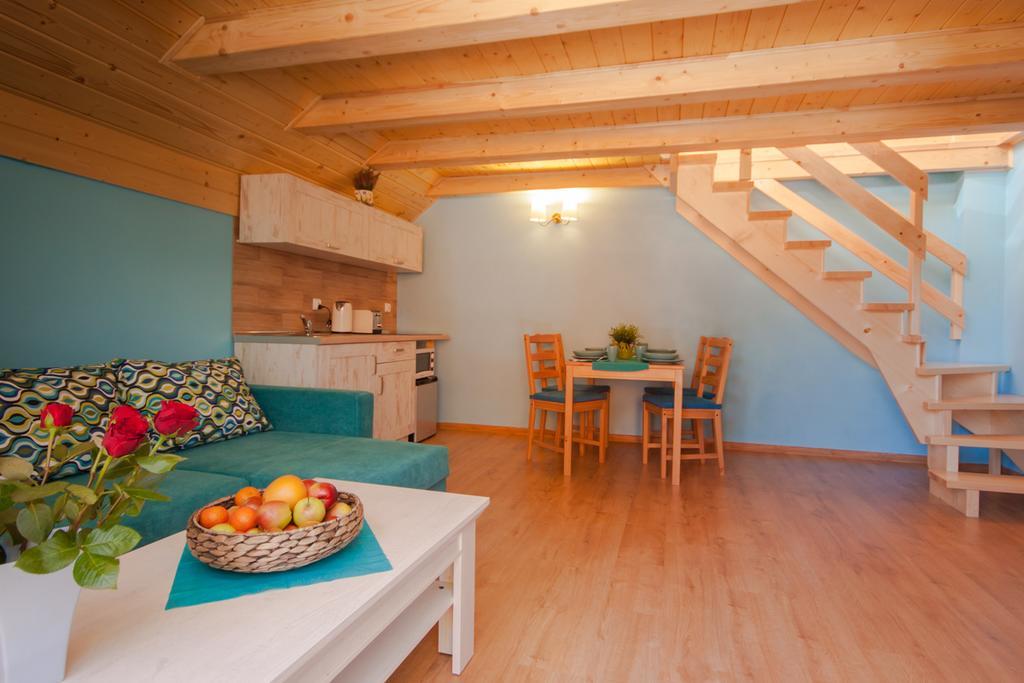 Alpejska Wioska Villa อิสเตบนา ห้อง รูปภาพ