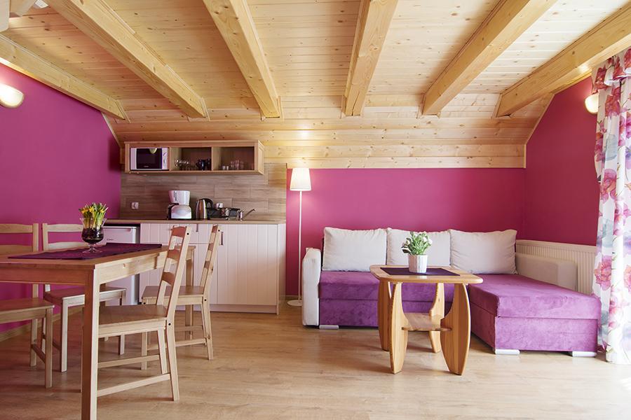 Alpejska Wioska Villa อิสเตบนา ภายนอก รูปภาพ