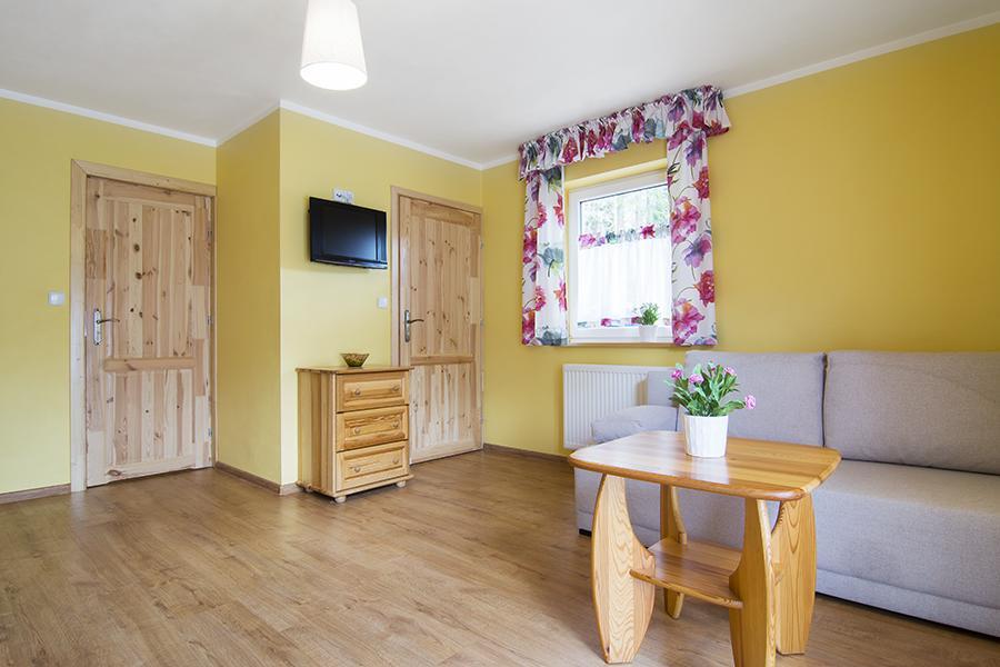 Alpejska Wioska Villa อิสเตบนา ภายนอก รูปภาพ